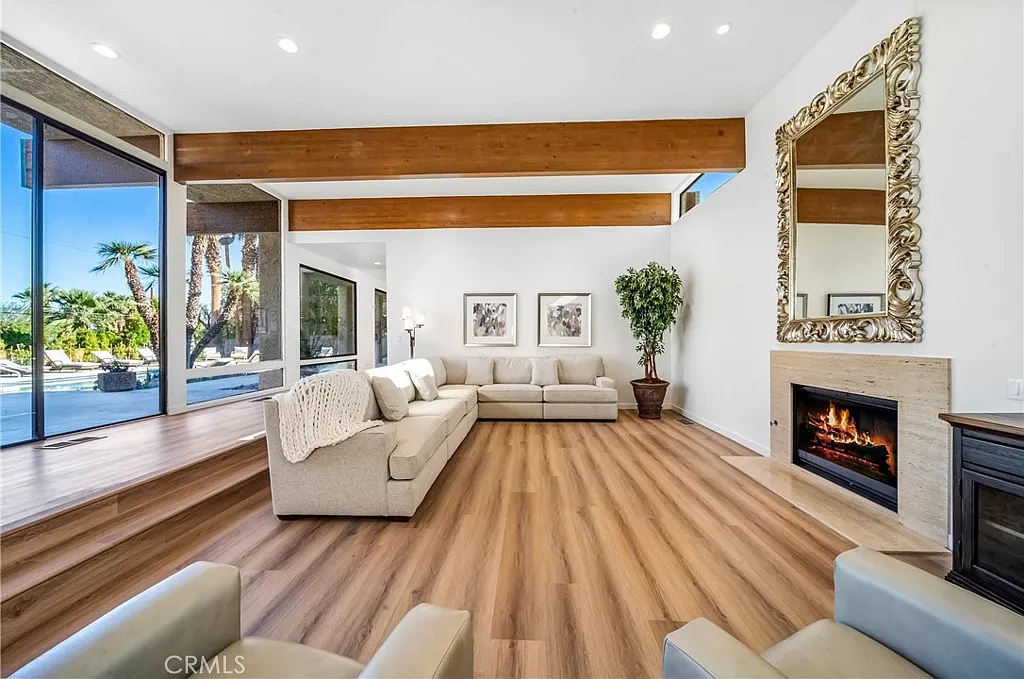 3 bed, 3224 sqft, $7,850 — Photo 4