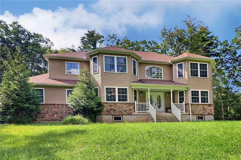 144 Glenoak Dr, East Stroudsburg, PA 18301 MLS 723510 Zillow