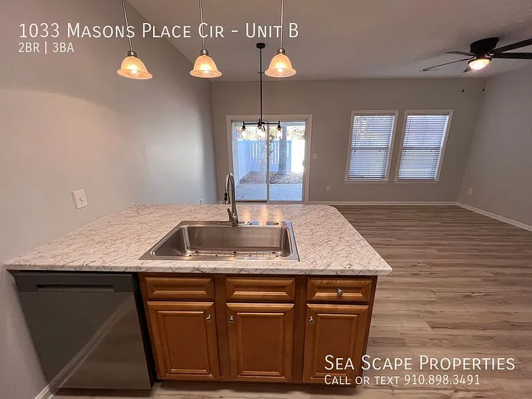 1033 Masons Place Cir #B — Photo 3