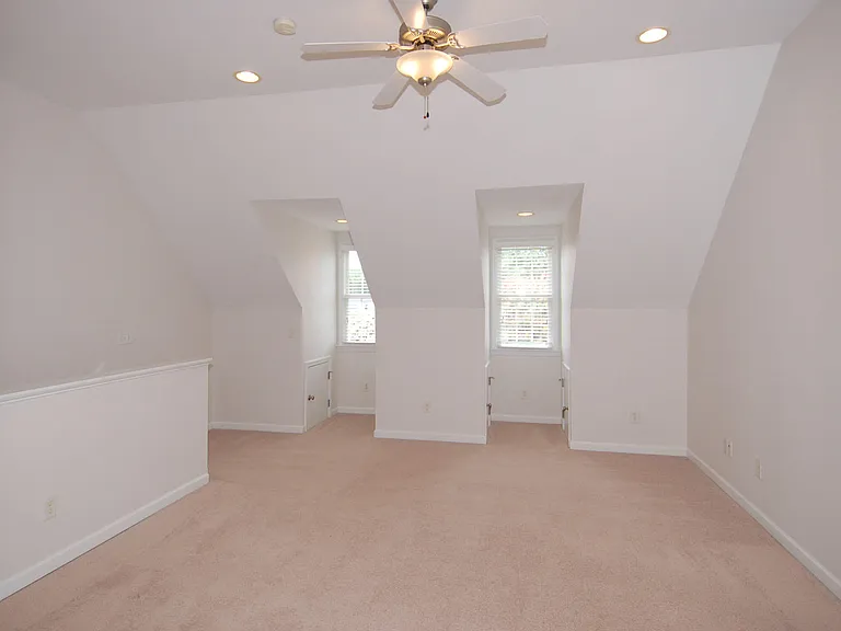 133 Old Grove Ln — Photo 14