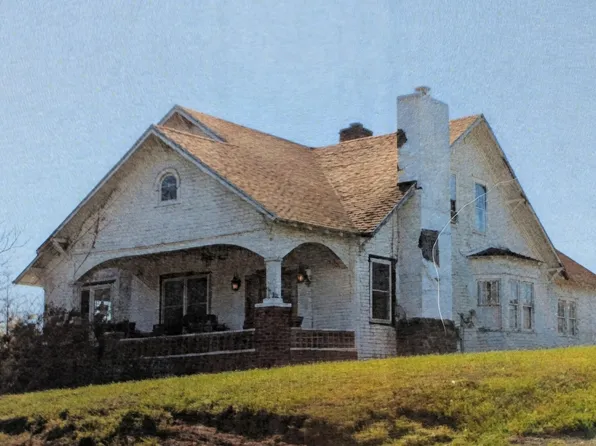 303 State Highway 76, Russell Springs, KY 42642