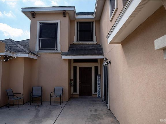 3rd image of 3911 Green Jay Dr