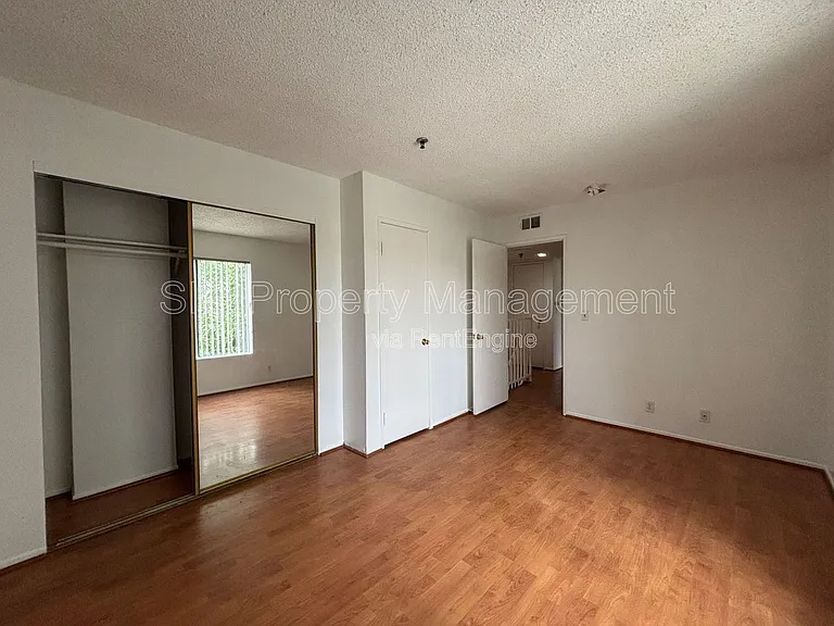 403 Porter St #2 — Photo 8