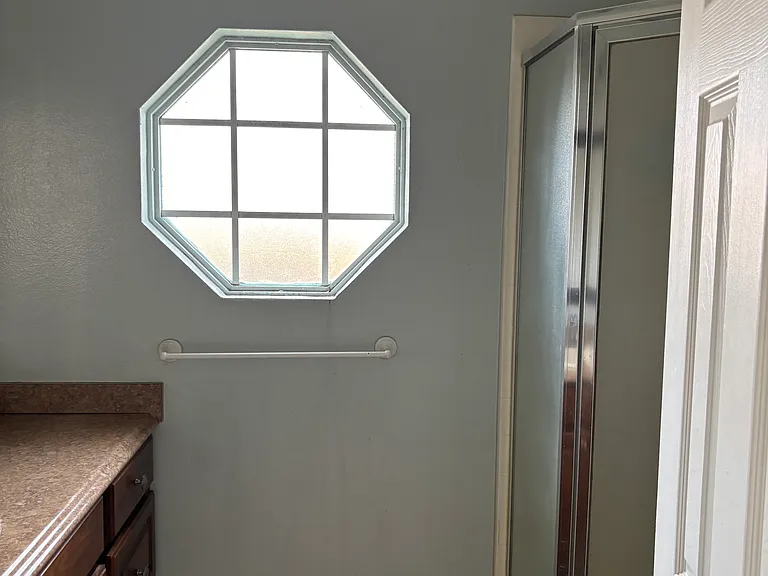 305 Cocoa Ct — Photo 18