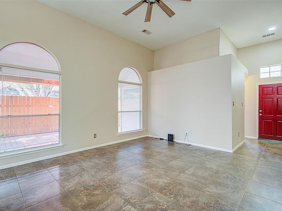 4th image of 6414 Bosley Ln
