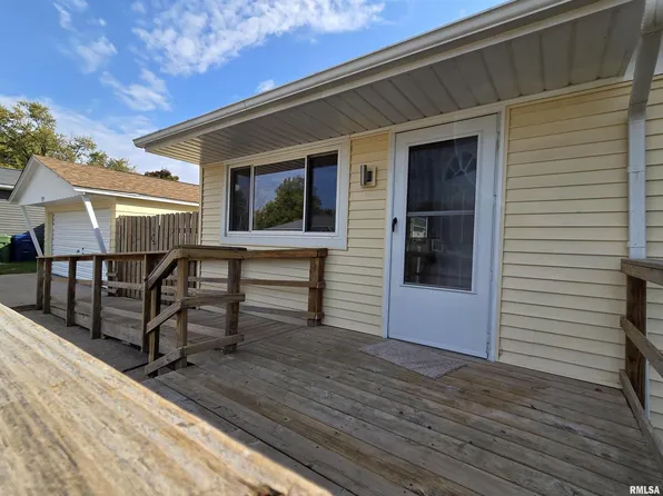 1319 14th Ave S, Clinton, IA 52732