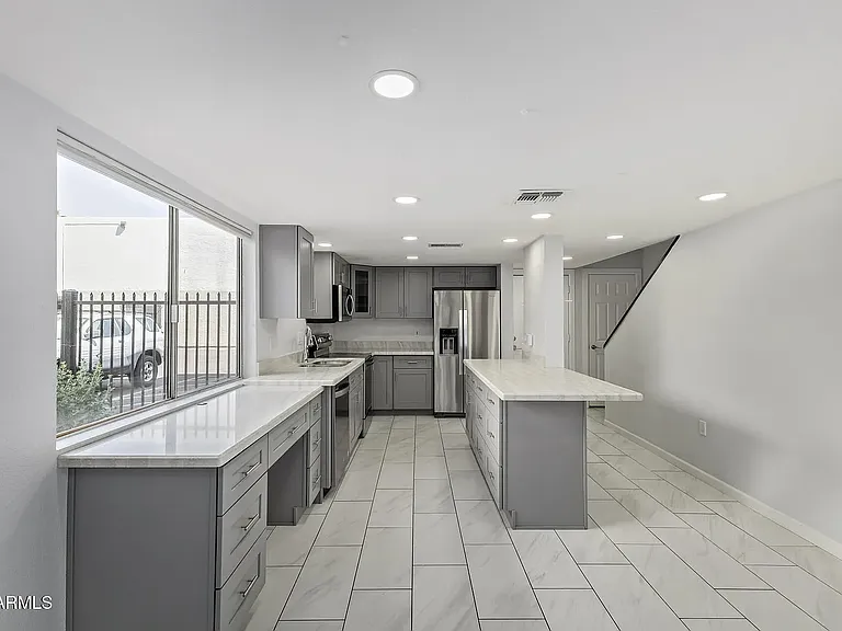 122 S Hardy Dr #50 — Photo 21