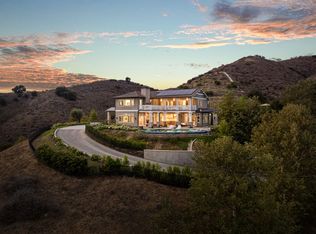 26767 Mulholland Hwy, Calabasas, CA 91302