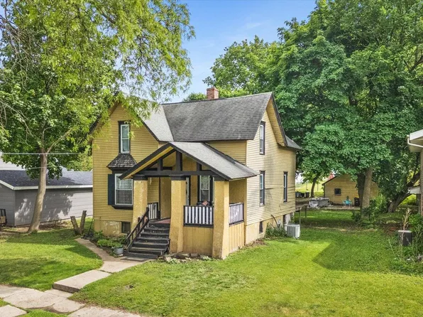 1509 Jackson St, Rockford, IL 61107