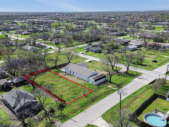 2nd image of Cedar St