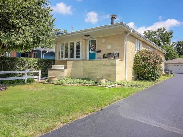 611 Houston St, Lemont, IL 60439