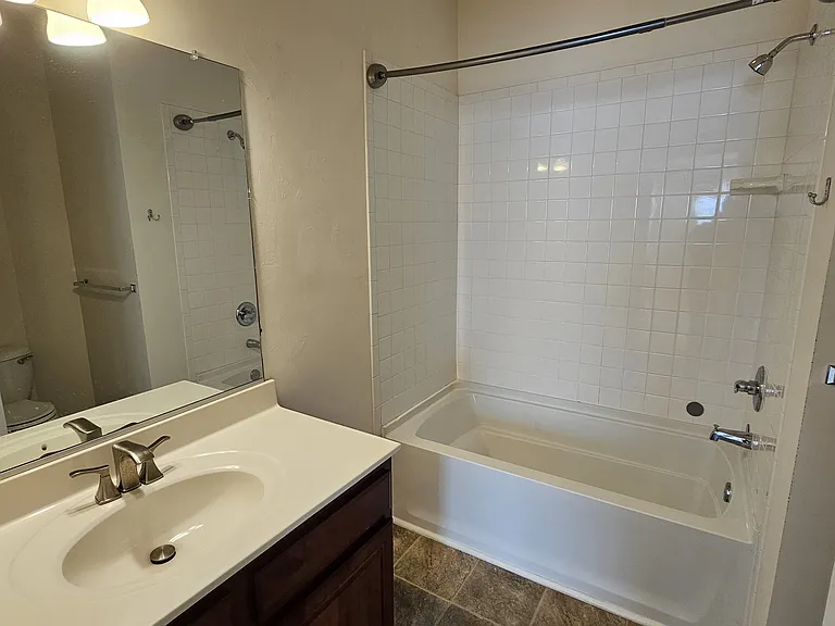 214 Larimar Ave — Photo 11