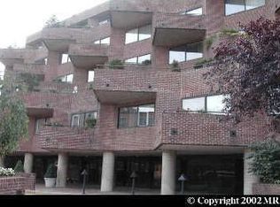 1015 33rd St NW APT 401, Washington, DC 20007