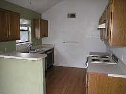 4th image of 1021 W Hills Ter