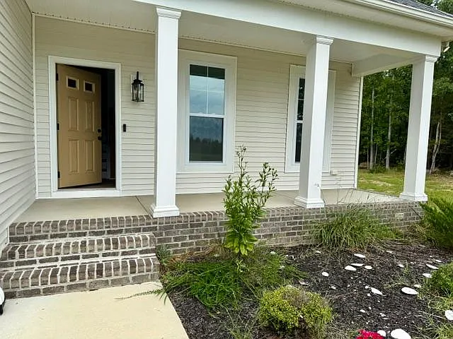 1809 Spreading Oak Rd — Photo 3