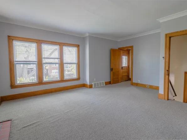 1265 Beaconsfield Ave, Grosse Pointe, MI 48230