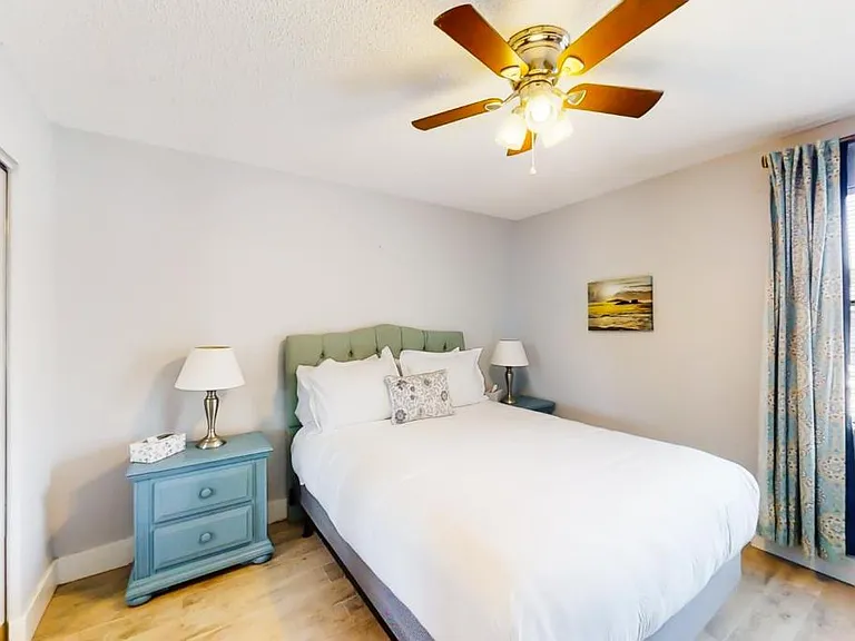 2 Tarragona Ct — Photo 13
