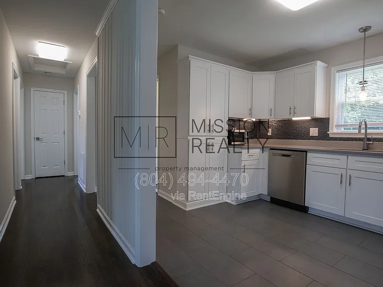 5205 Scott St — Photo 5