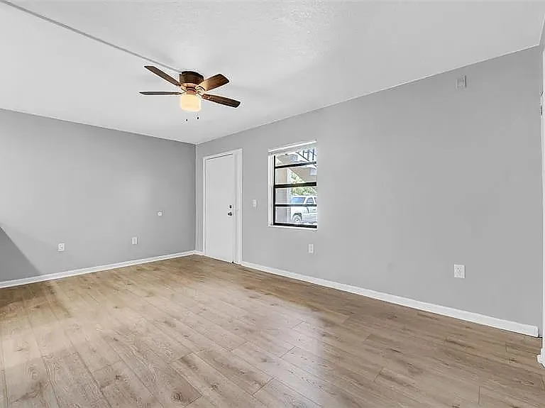 2122 Bradford St #505 — Photo 6