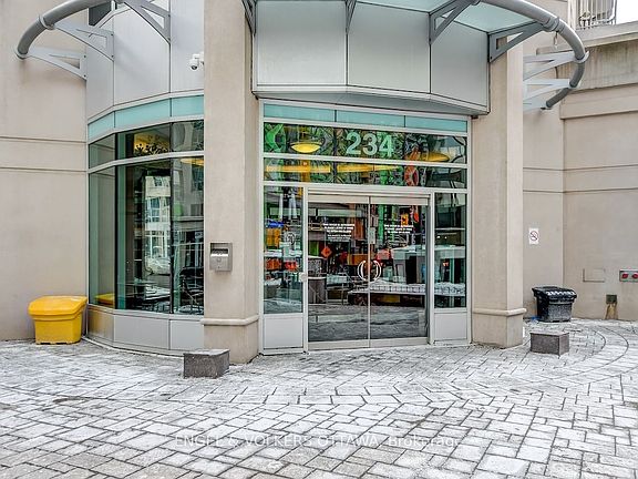 2nd image of 234 Rideau St #1008