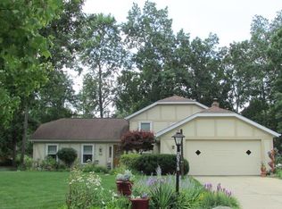 20715 Forestwood Dr, Strongsville, OH