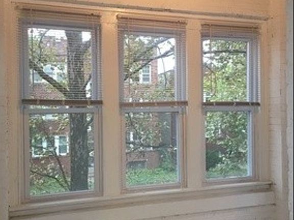 4th image of 5219 N Christiana Ave