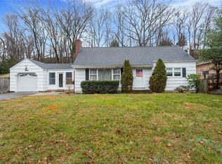 24 Waterside Rd, Northport, NY 11768