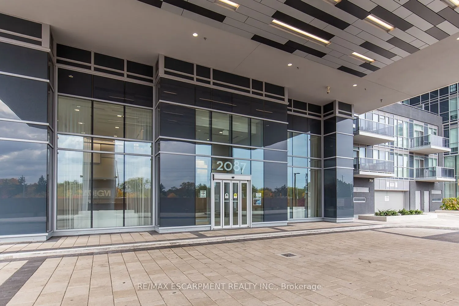 1 bed, $2,200 — Photo 2