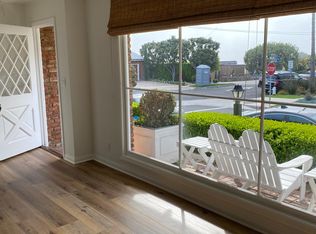 2300 Pacific Dr, Corona Del Mar, CA 92625