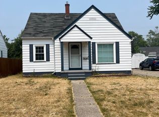 1316 Princeton Rd, Norton Shores, MI 49441