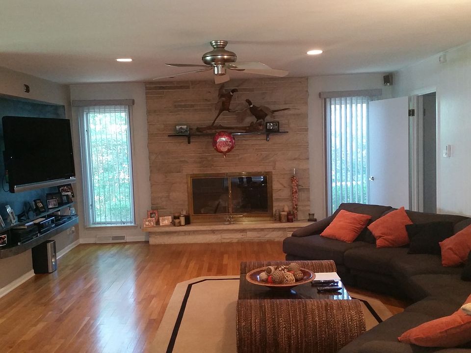 316 S Circle Dr, Palatine, IL 60067 Zillow