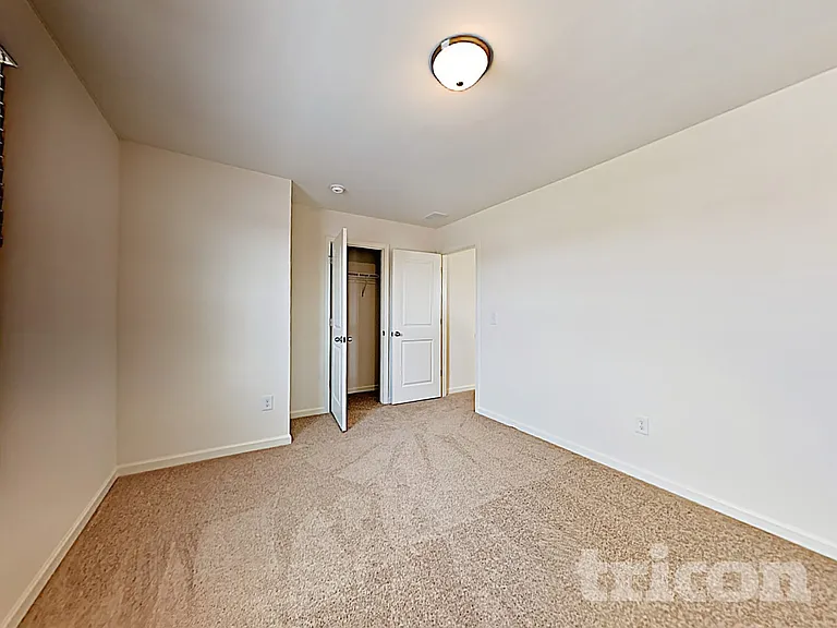1942 Hudson Dr — Photo 12