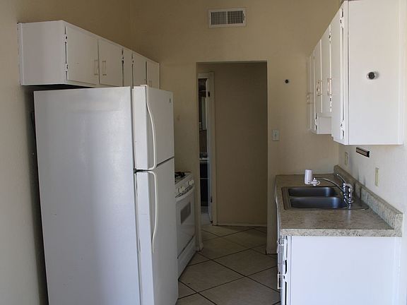 5th image of 5947 Deer Ave