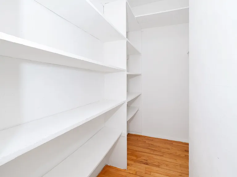 500 Kappock St #5C — Photo 10