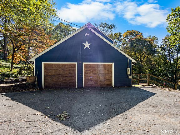 3rd image of 67 Flanders Road