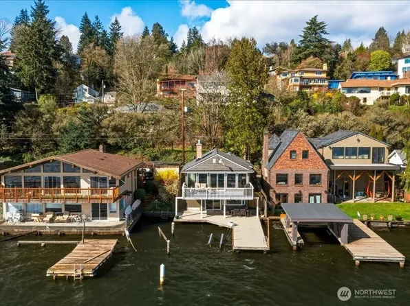 11262 Riviera Place NE, Seattle, WA 98125