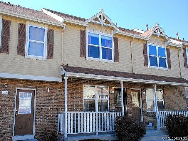 Front of 246 Pheasant Run