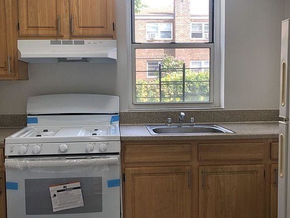 2nd image of 4025 192nd St APT 1