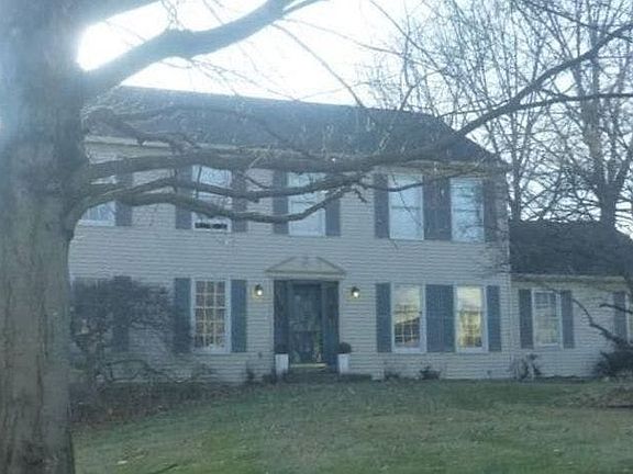 3rd image of 310 Tapestry Cir