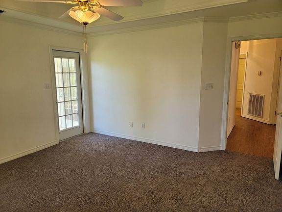 5th image of 2119 Middle Creek Blvd