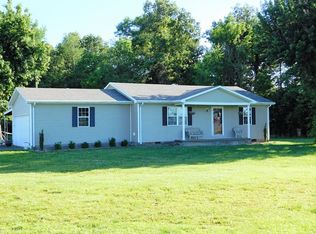 8004 Crisp Rd, Whitesville, KY 42378