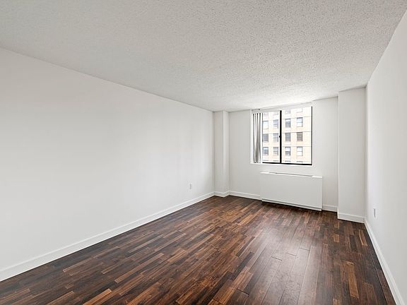 4th image of 184 Lexington Ave APT 9D