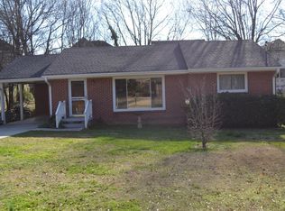 2209 Rando Ln NW, Atlanta, GA 30318