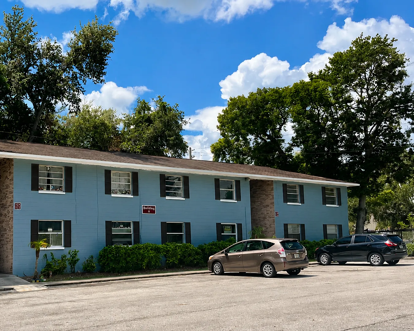 927 N. Iowa A - 8 — Photo 1
