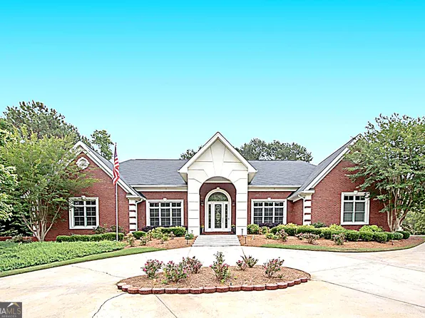 175 McElwaney Way, Fayetteville, GA 30215