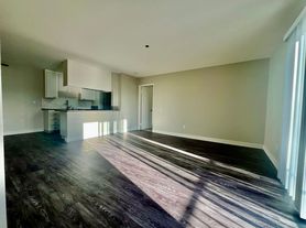 322 Hillside Terrace