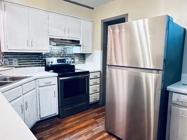 487 E Plum St, Columbus, MS 39702