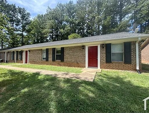 2 bed, 825 sqft, $1,245 — Photo 1