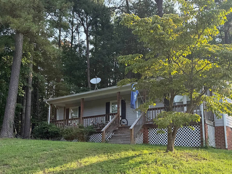 7032 Claybird Ln