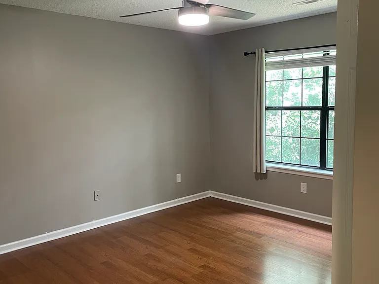 2027 S Milledge Ave #2 — Photo 11